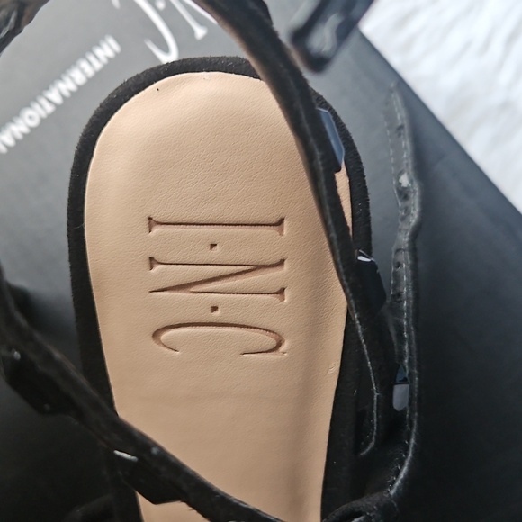 NWT INC International Concepts Black Glitter Heels with Double Straps - Picture 3 of 5